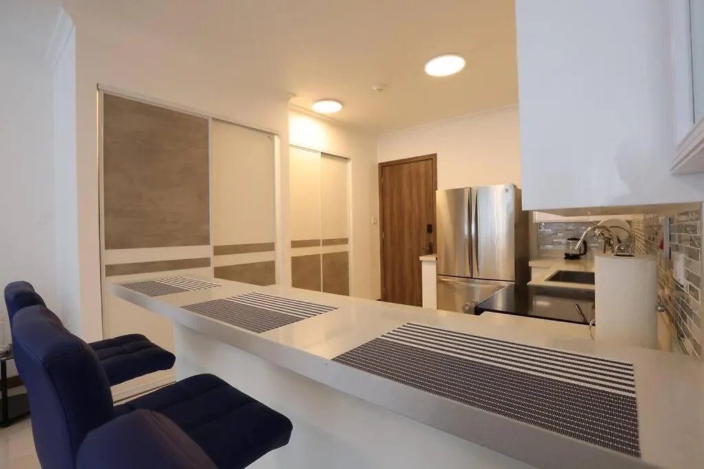 Apartment Kensington Gates Luxury Condo Kingston